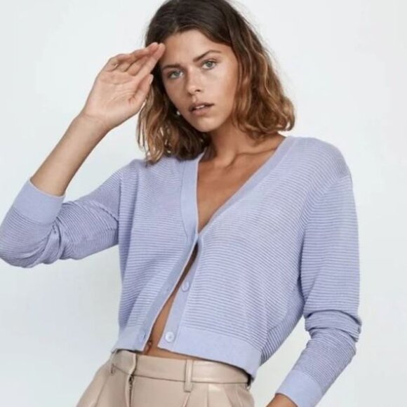 Aritzia Wilfred light cropped cardigan - Picture 1 of 2